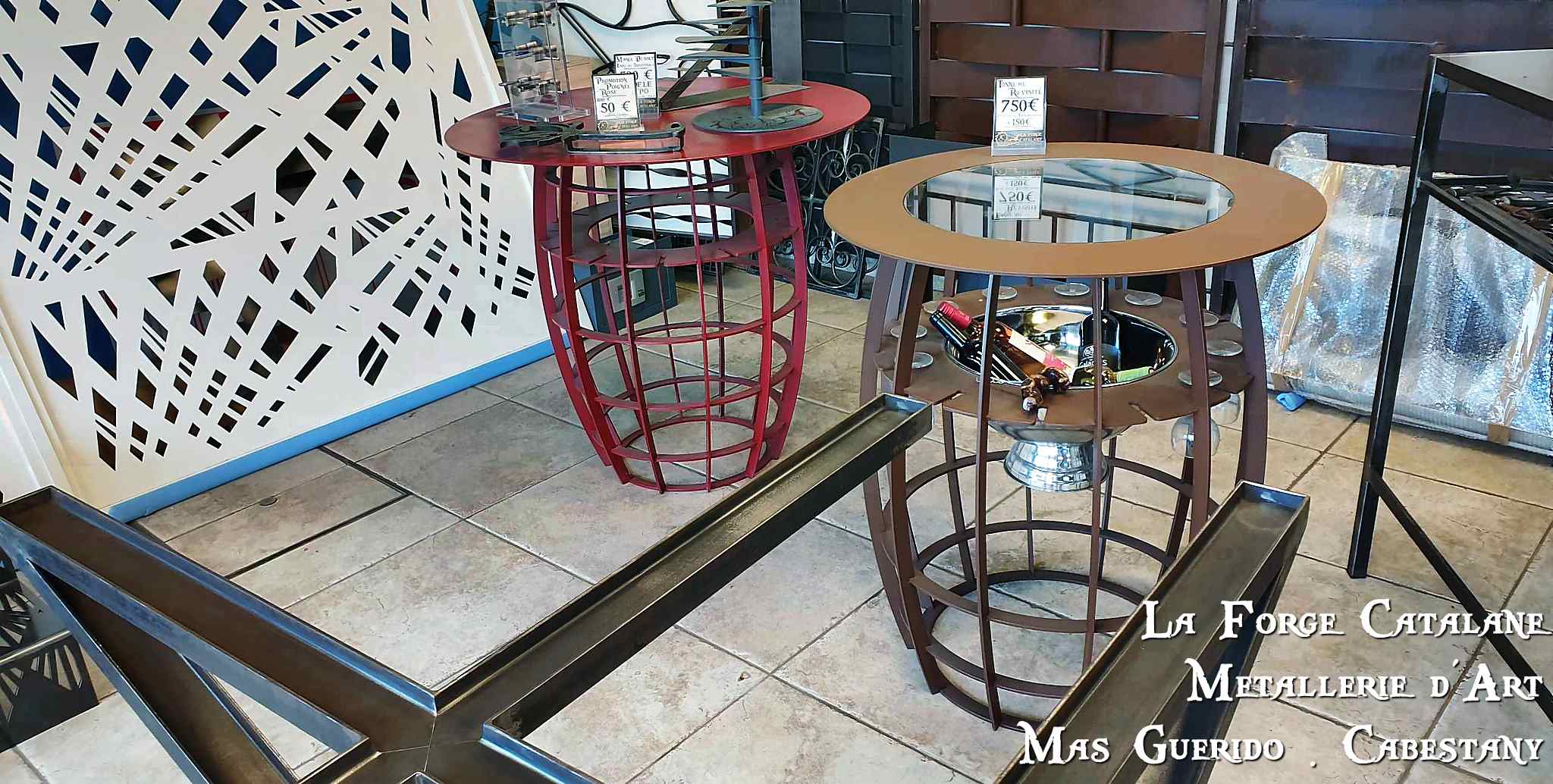 tonneau mange debout haut verre a pied bouteille industriel vin forge catalane.jpg